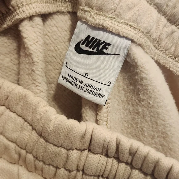Nike Beige/Sand Drift Hoodie and Sweatpants Set - Picture 5 of 8